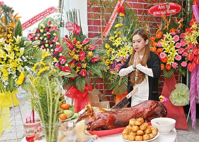 Cúng khai trương là gì