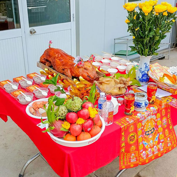 chuẩn bị đồ cúng khai trương đầu năm